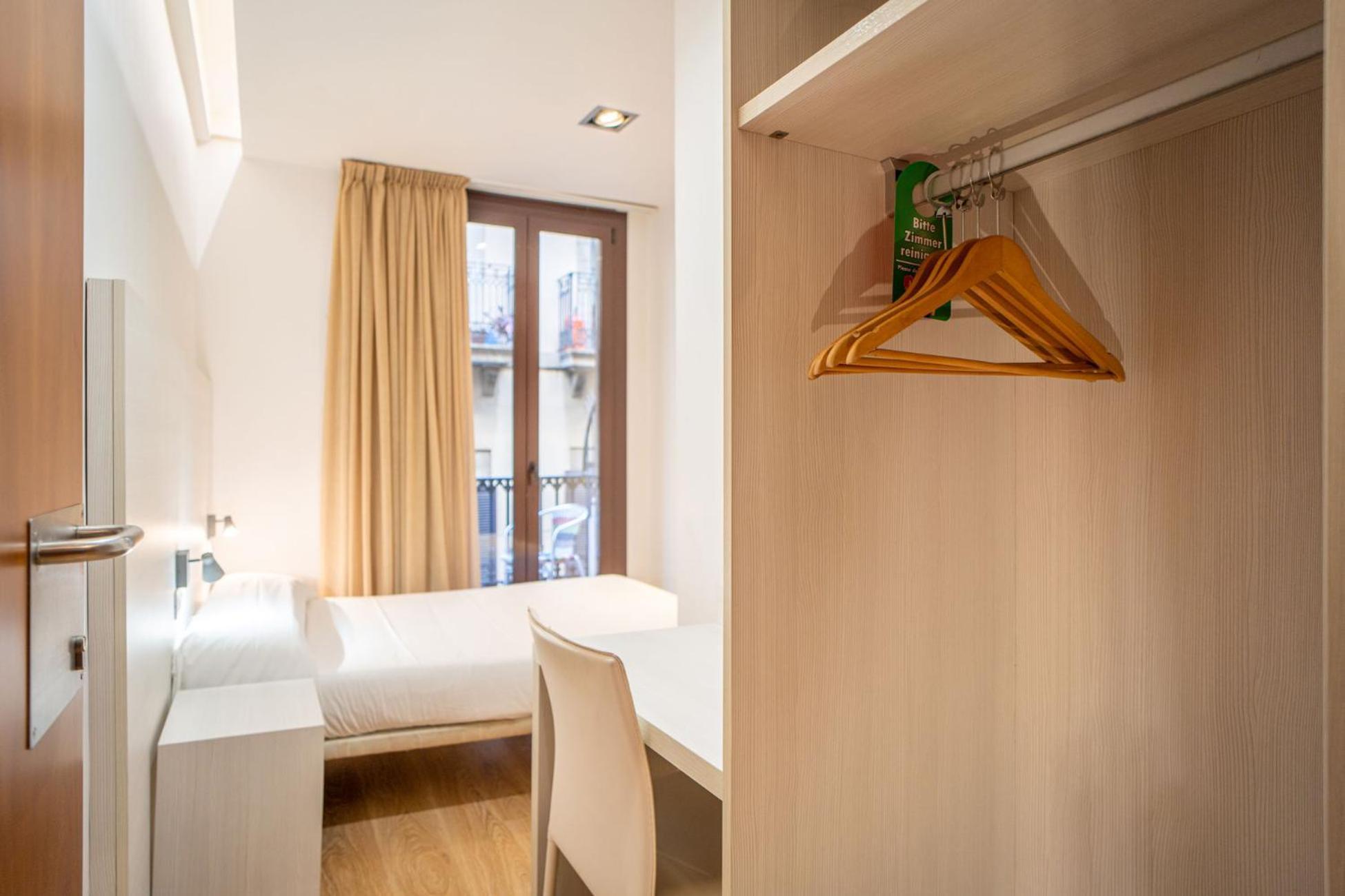 Pensjonat Fina Barcelona
